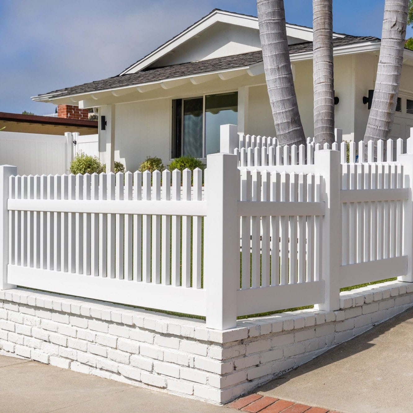 Chestnut Haven Series - Fence Panel - 4' x 8' - ActiveYards - White