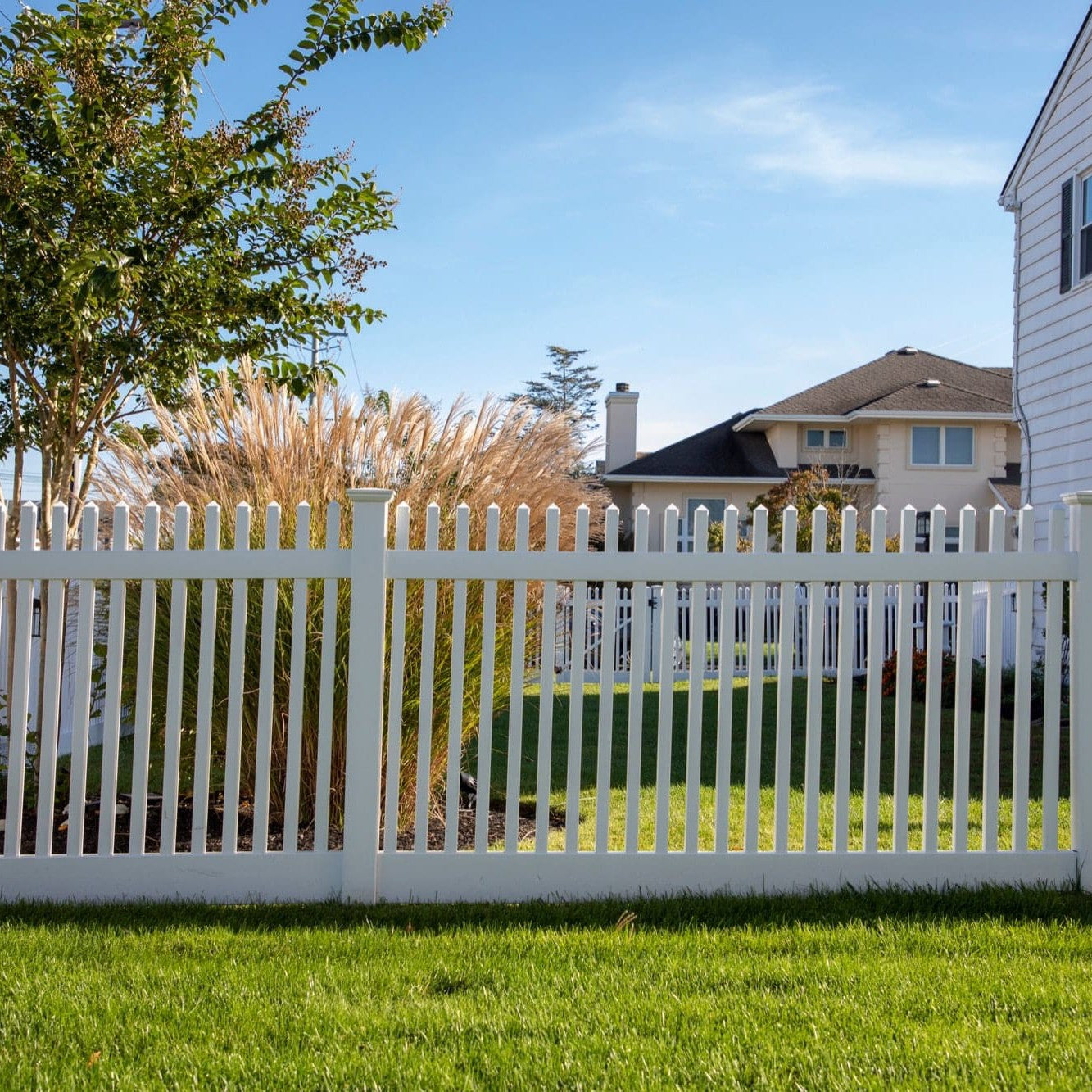 Chestnut Haven Series - Fence Panel - 4' x 8' - ActiveYards - White