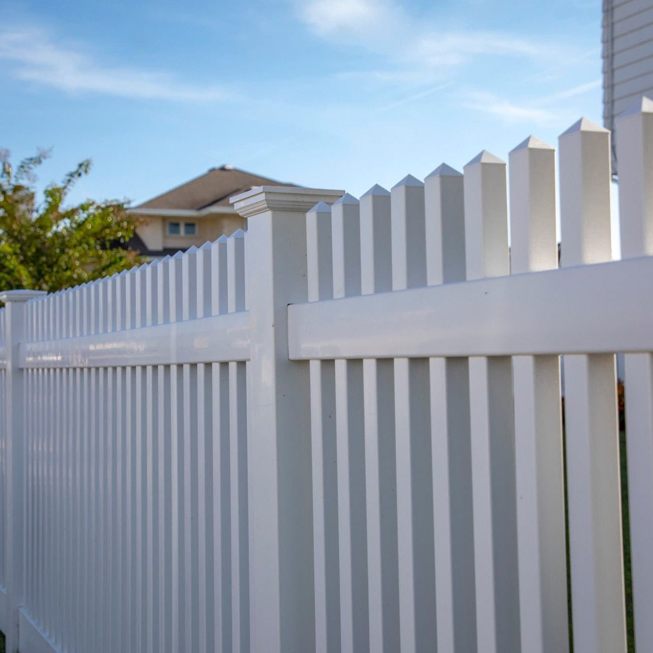 Chestnut Haven Series - Fence Panel - 4' x 8' - ActiveYards - White