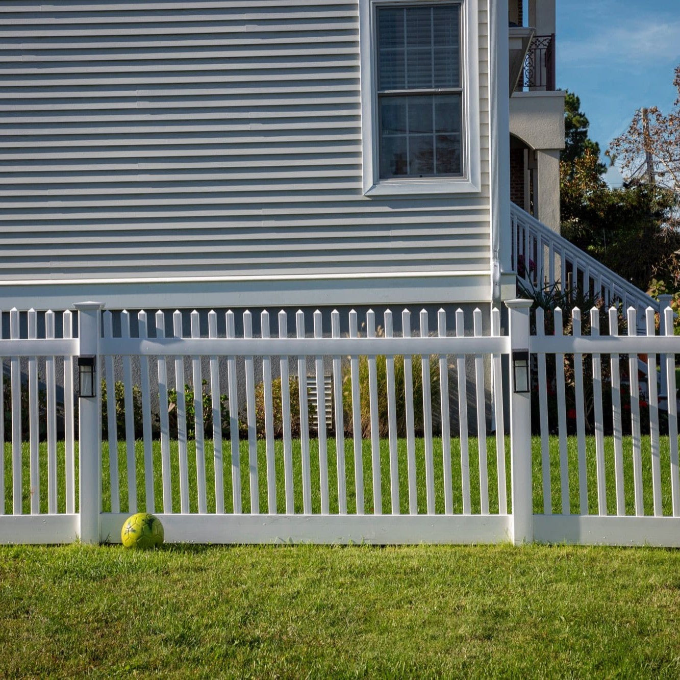 Chestnut Haven Series - Fence Panel - 4' x 8' - ActiveYards - White