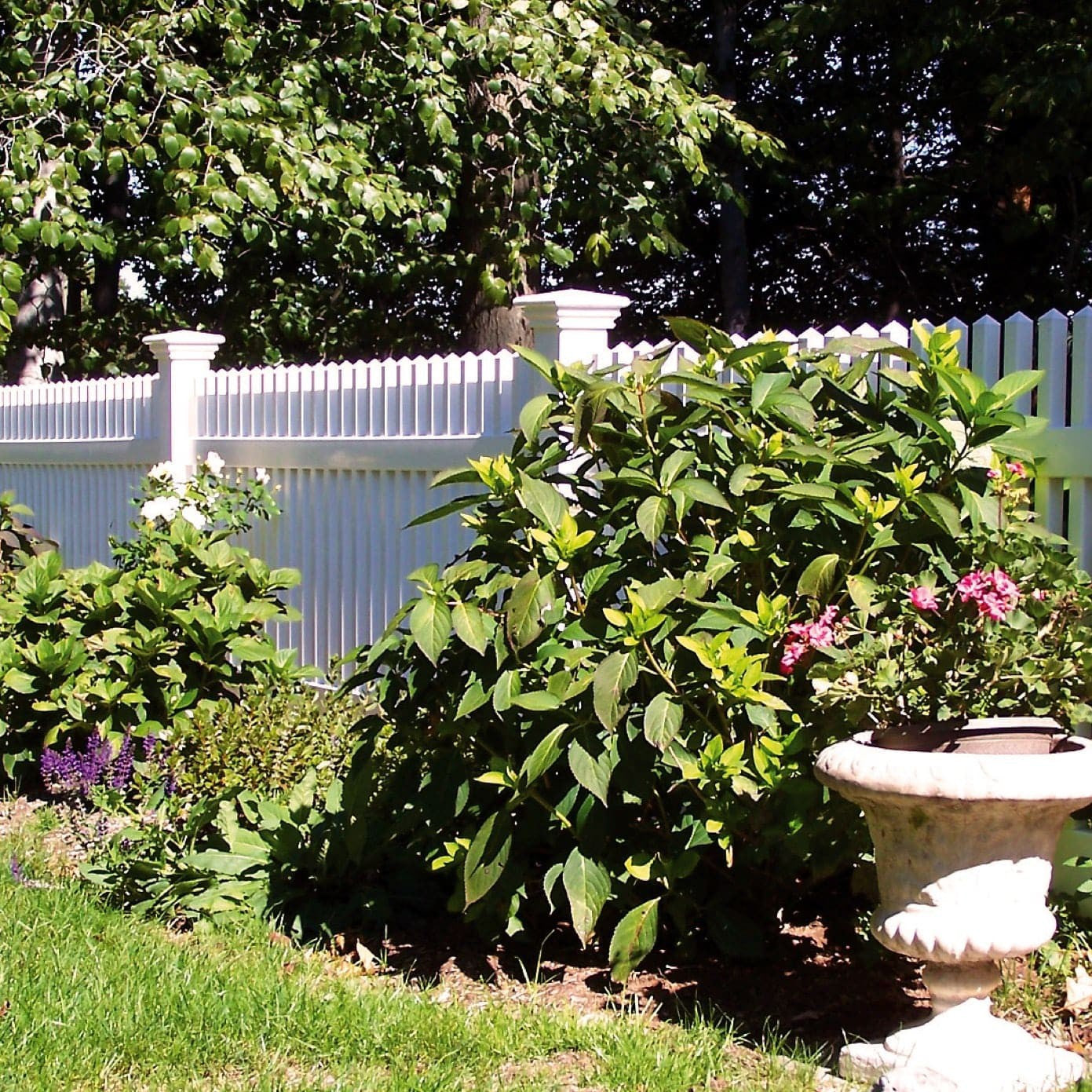 Chestnut Haven Series - Fence Panel - 4' x 8' - ActiveYards - White