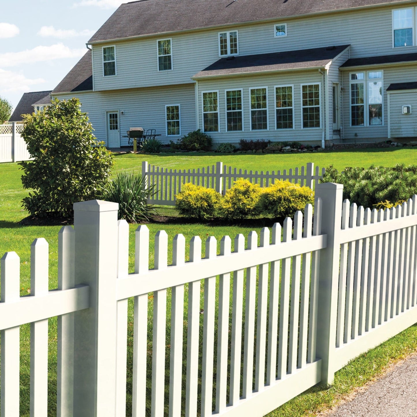 Silverbell Scallop Haven Series - Fence Panel - 4' x 8' - ActiveYards - White