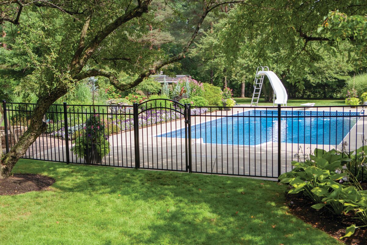 Amethyst DR Harbor Series - Fence Panel - 4½' x 6' Drop Rail - ActiveYards - Black