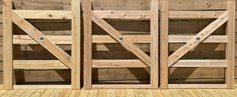 4' H x 4' W 3/4 Core Evolution White Cedar Single Gate - 3 Board - Cedartech Gateways (Hardware Sold Separately)